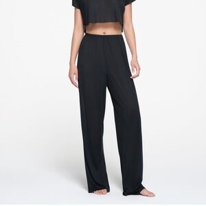 SKIMS Kim Sleep Draped Pant. Size XL. Color Onyx.